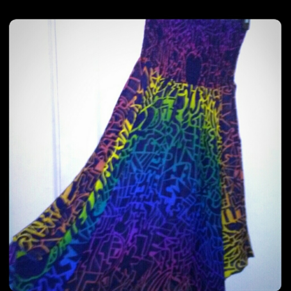 Cute halter dress..